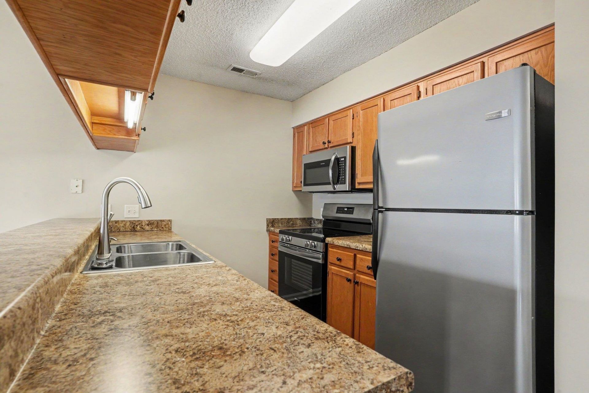655 Woodmoor Dr.  Photo 15