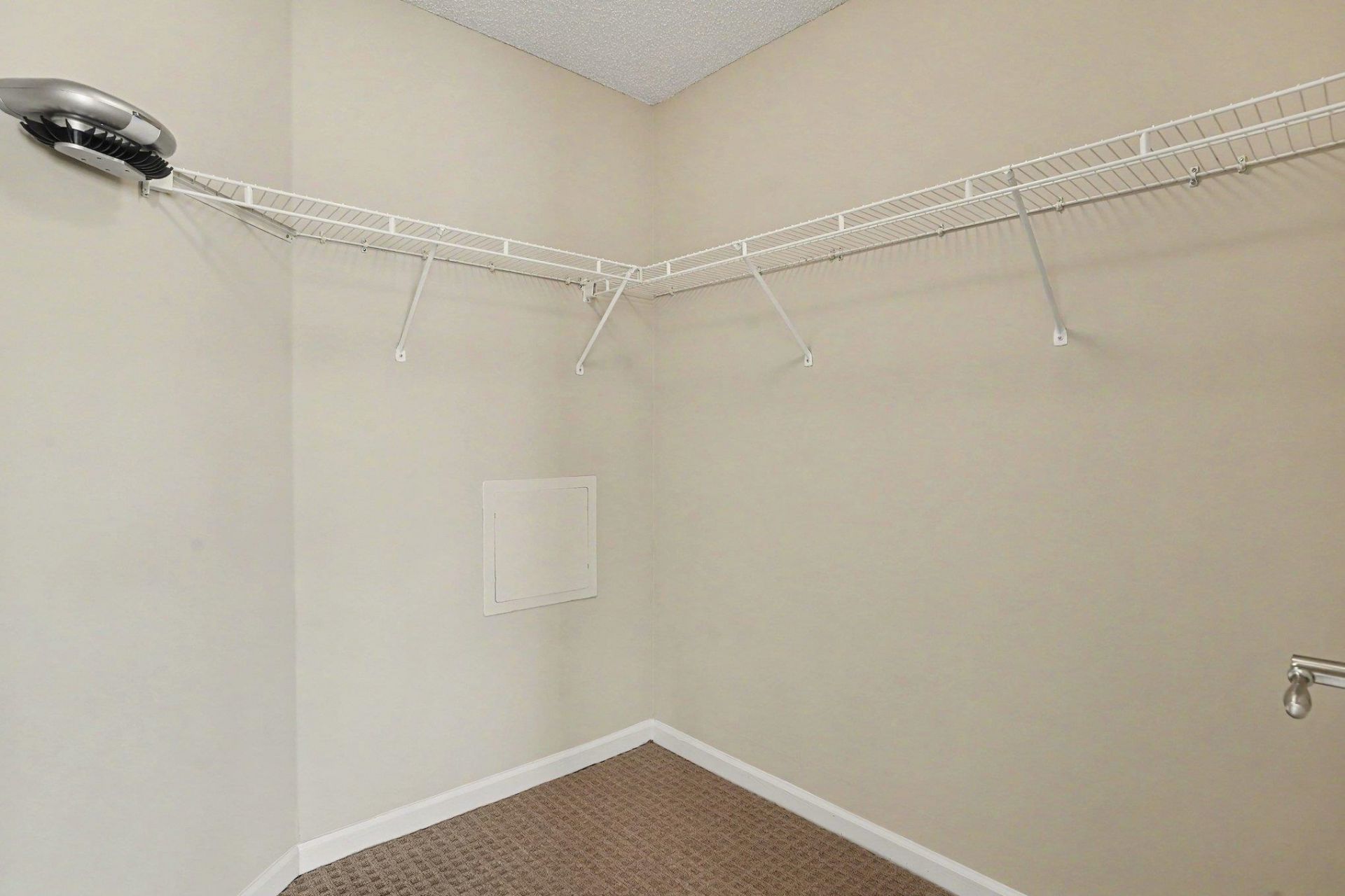 655 Woodmoor Dr.  Photo 21