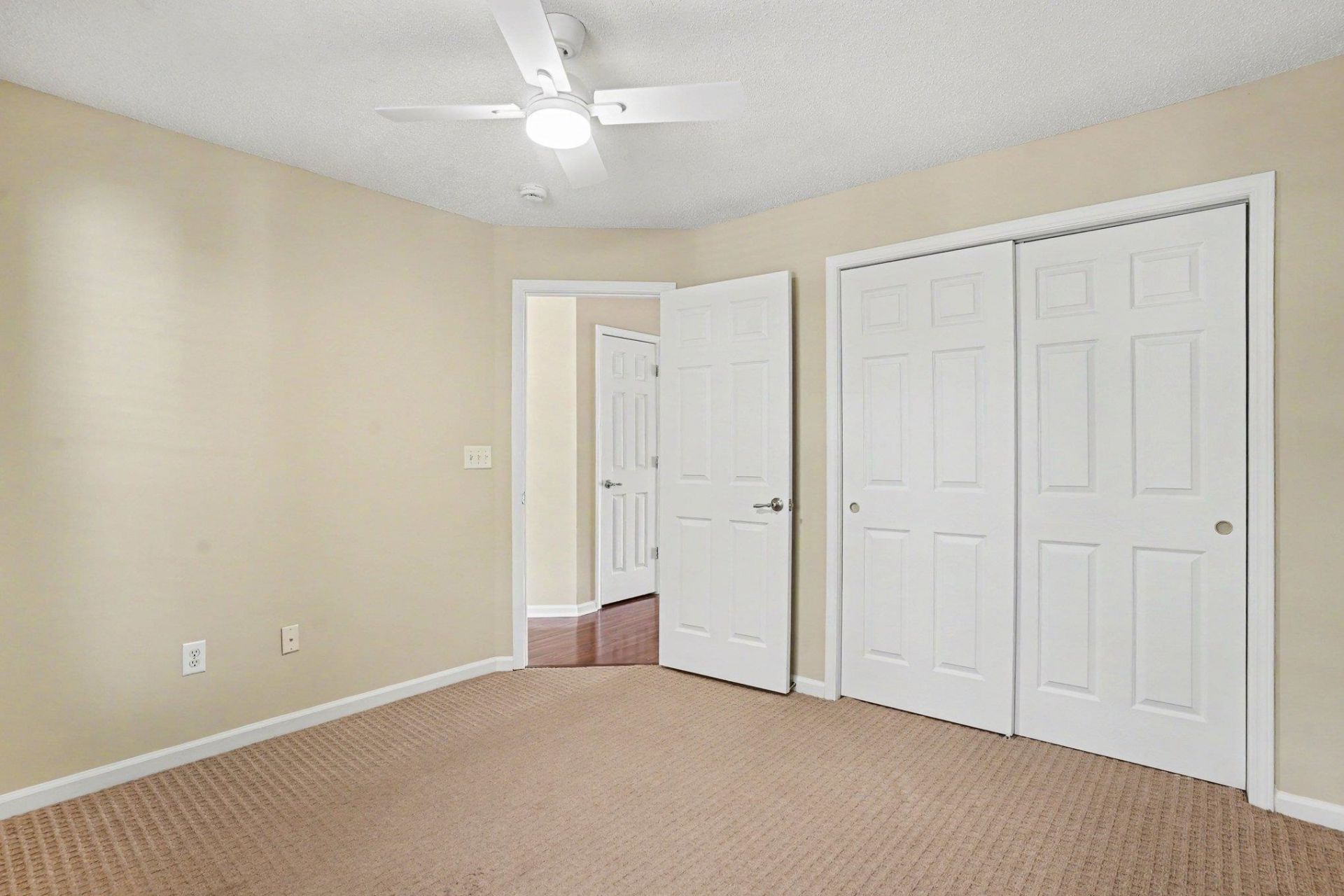 655 Woodmoor Dr.  Photo 23