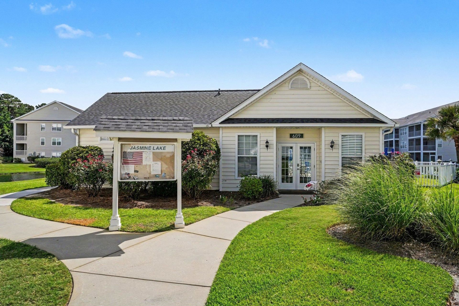 655 Woodmoor Dr.  Photo 37