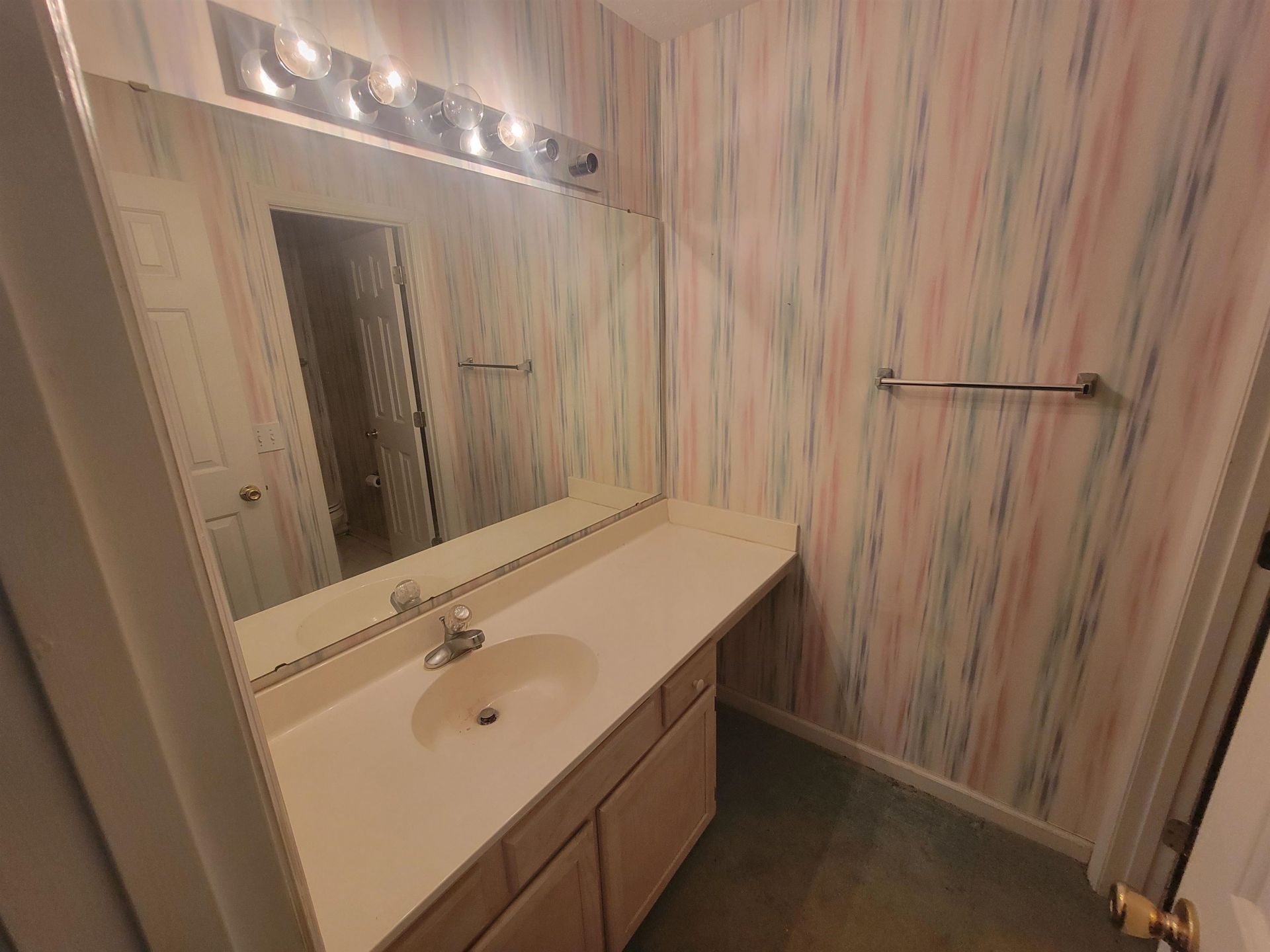 664 Tupelo Ln. Photo 18
