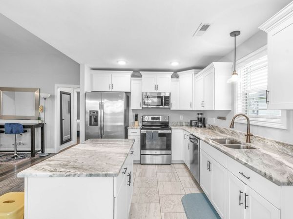 162 Ambridge St , Oak Grove, KY 42262