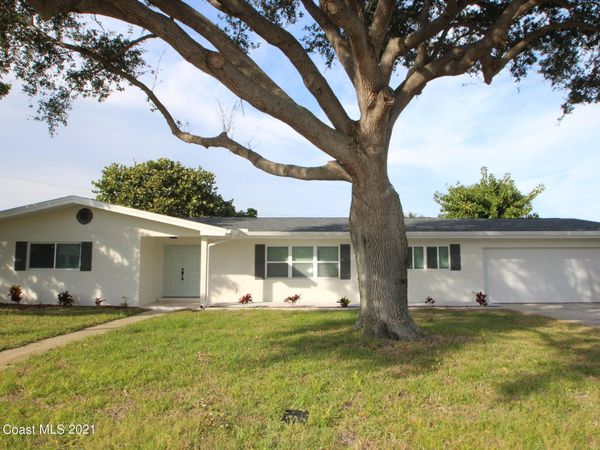 580 Pine Tree Drive, Indialantic, FL 32903