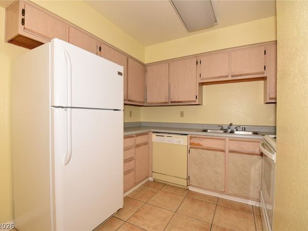 3151 Soaring Gulls Drive , Unit 2152, Las Vegas, NV 89128