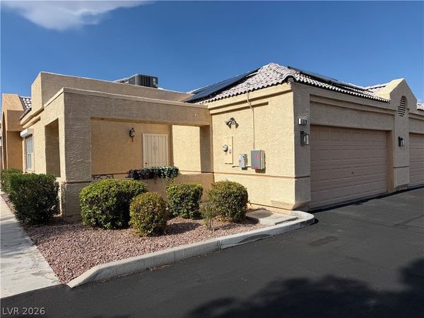 5320 Fieldstone Road , Las Vegas, NV 89107