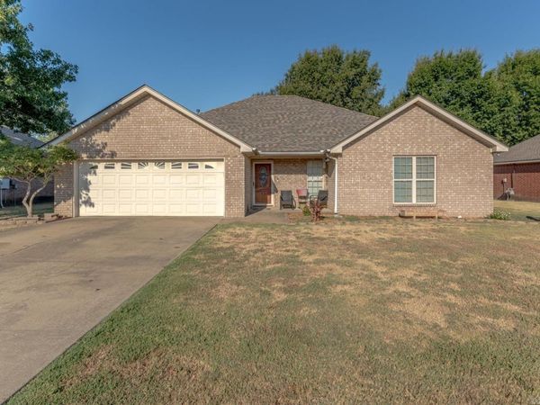 625 Blossom Lane, Trumann, AR 72472