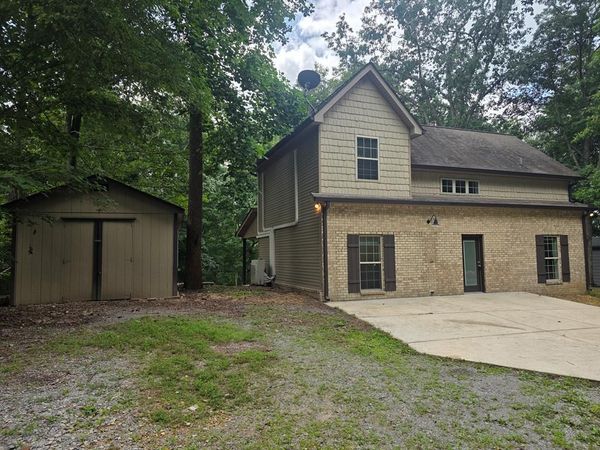 251 Oak Dr, Smithville, TN 37166