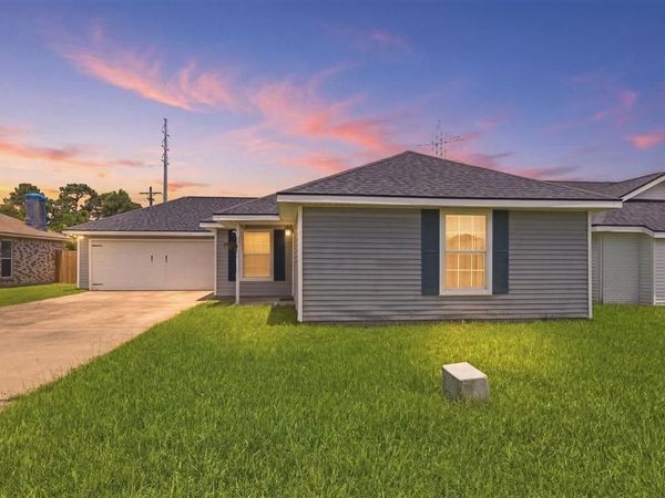 5641 Smokey Hills Trail , Lake Charles, LA 70605