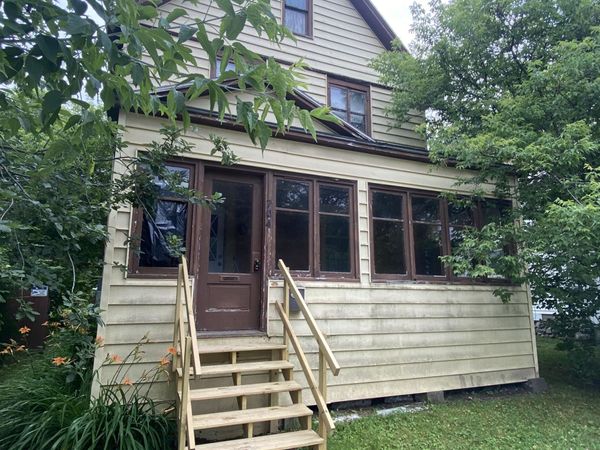 704 E Easterday AVE, Sault Ste Marie, MI 49783