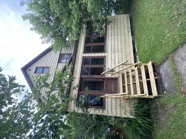 704 E Easterday AVE, Sault Ste Marie, MI 49783