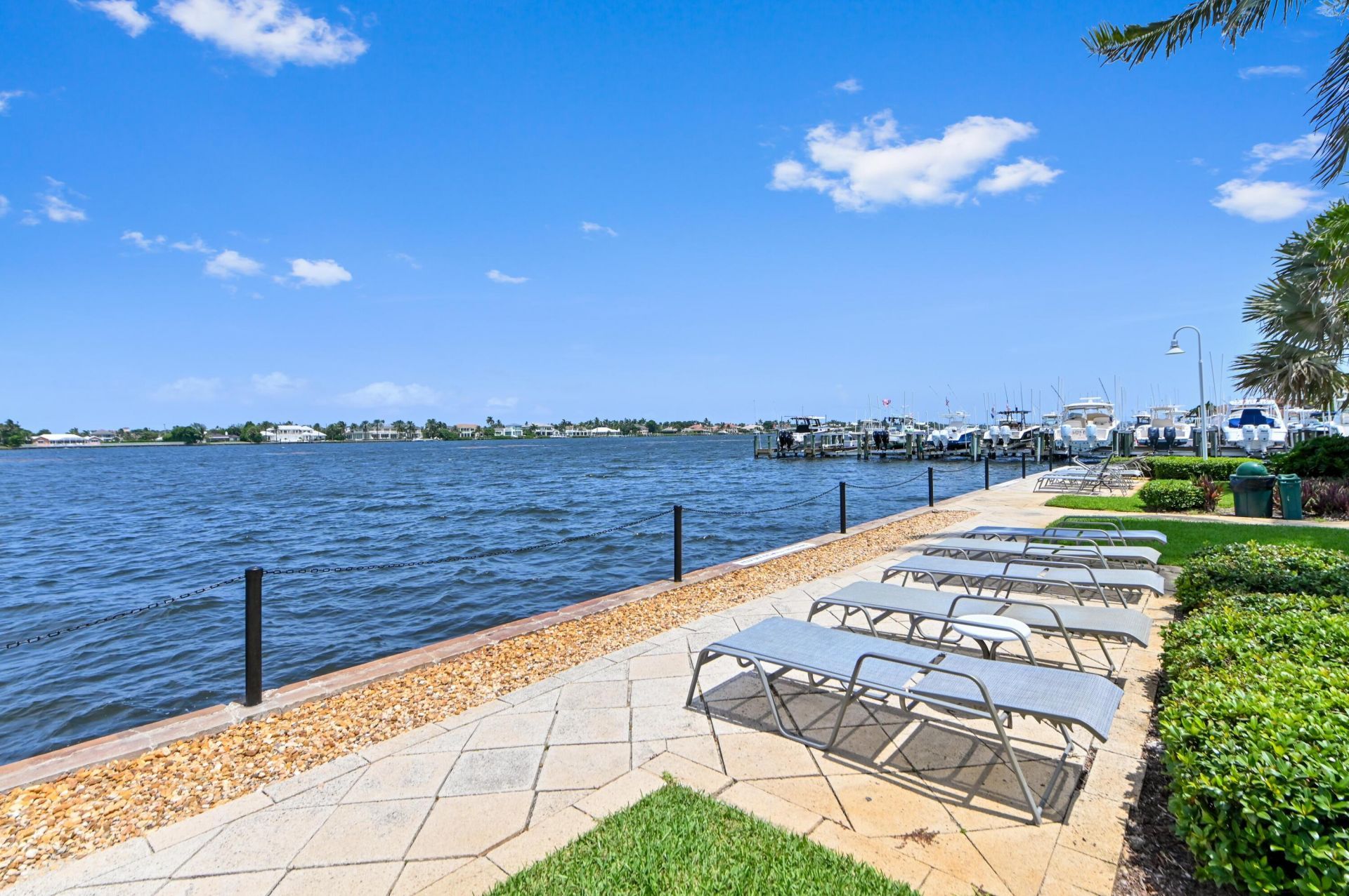140 Yacht Club Way, Unit 307, Hypoluxo, FL 33462 Photo