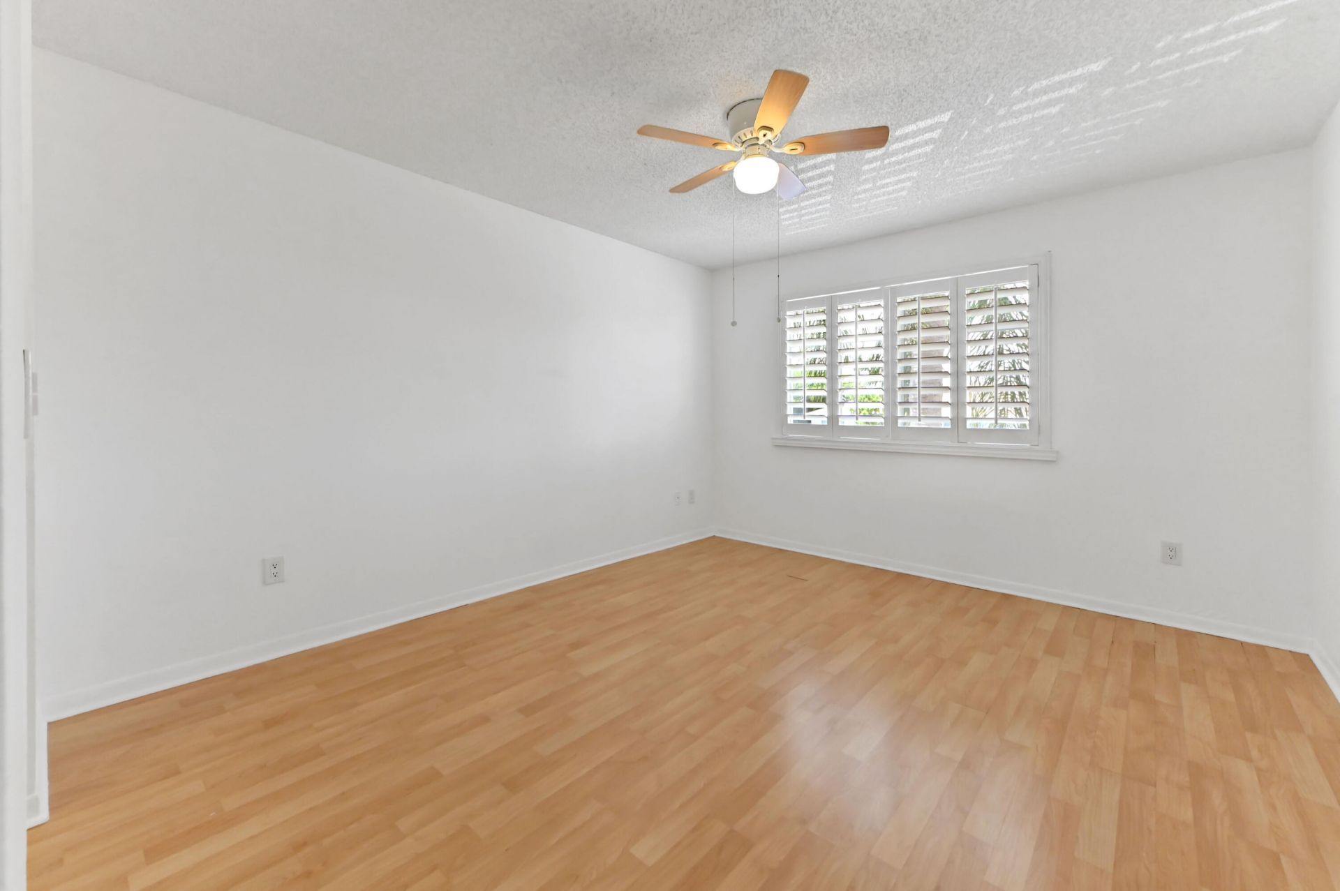 140 Yacht Club Way, Unit 307, Hypoluxo, FL 33462 Photo
