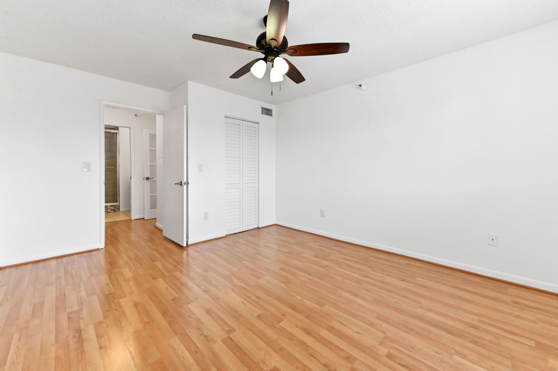 140 Yacht Club Way, Unit 307, Hypoluxo, FL 33462 Photo