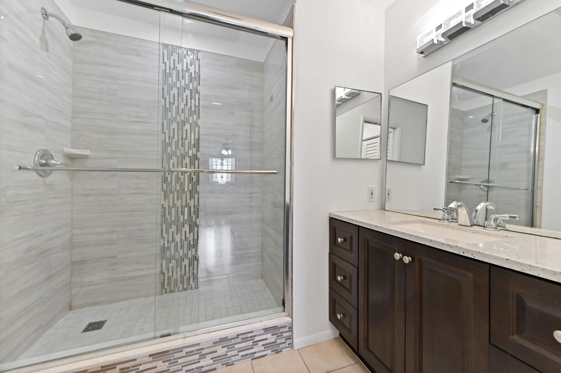 140 Yacht Club Way, Unit 307, Hypoluxo, FL 33462 Photo