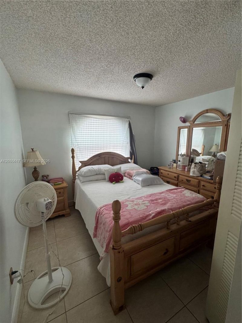 5791 W 21st Ave, Hialeah, FL 33016 Photo