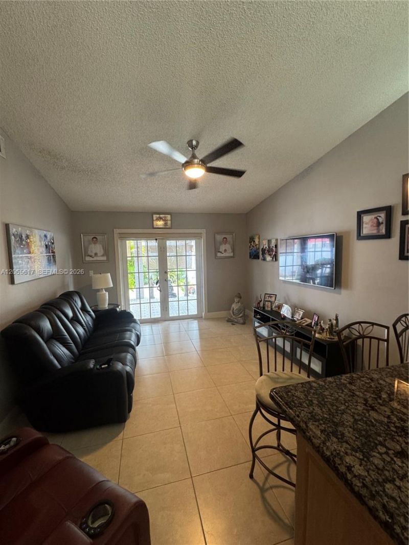 5791 W 21st Ave, Hialeah, FL 33016 Photo