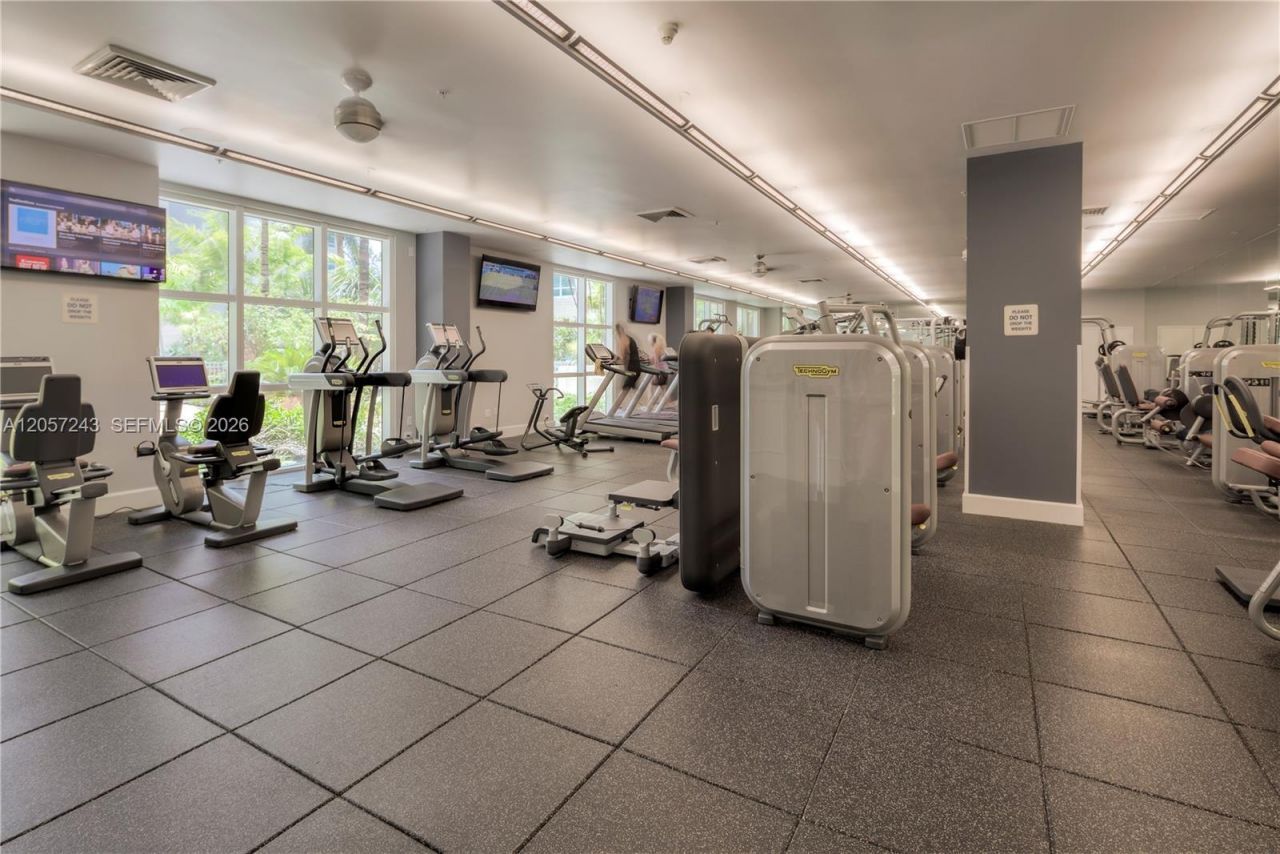 2000 N Bayshore Dr, Unit 626, Miami, FL 33137 Photo