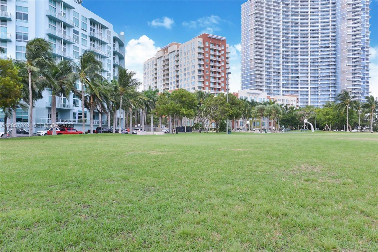 2000 N Bayshore Dr, Unit 626, Miami, FL 33137 Photo