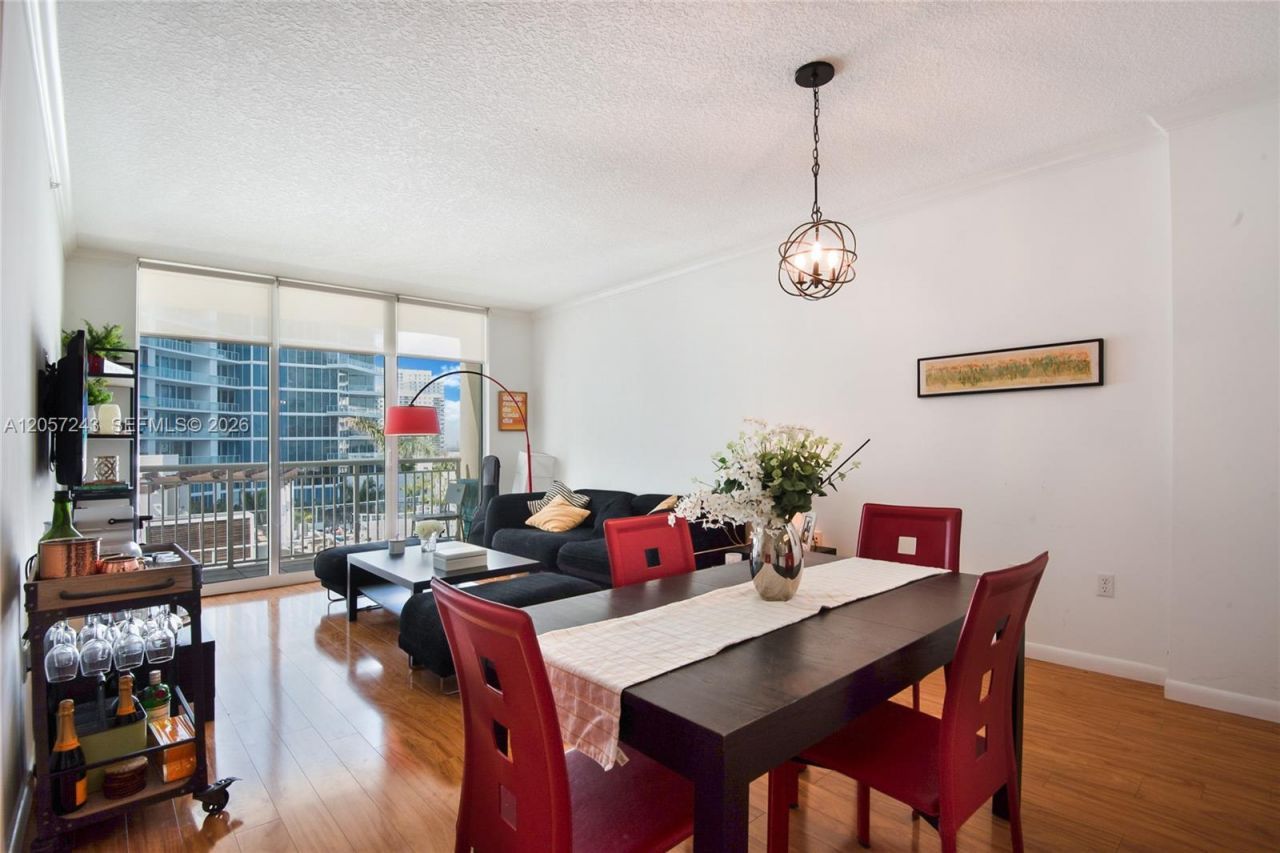 2000 N Bayshore Dr, Unit 626, Miami, FL 33137 Photo