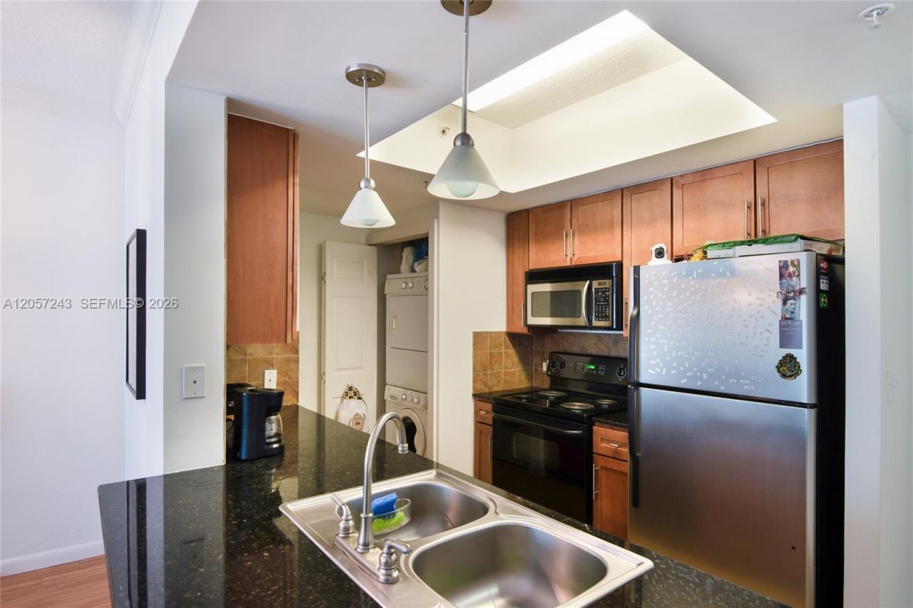 2000 N Bayshore Dr, Unit 626, Miami, FL 33137 Photo