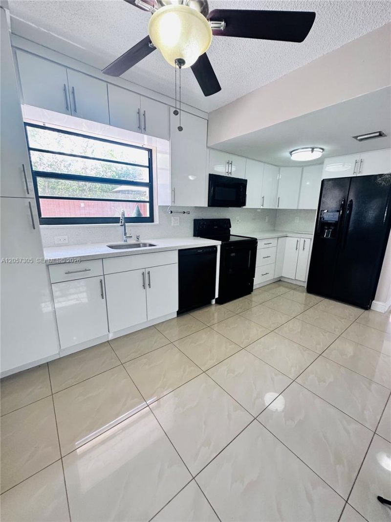 Please Call For Address, Unit 19A, Hialeah, FL 33016 Photo