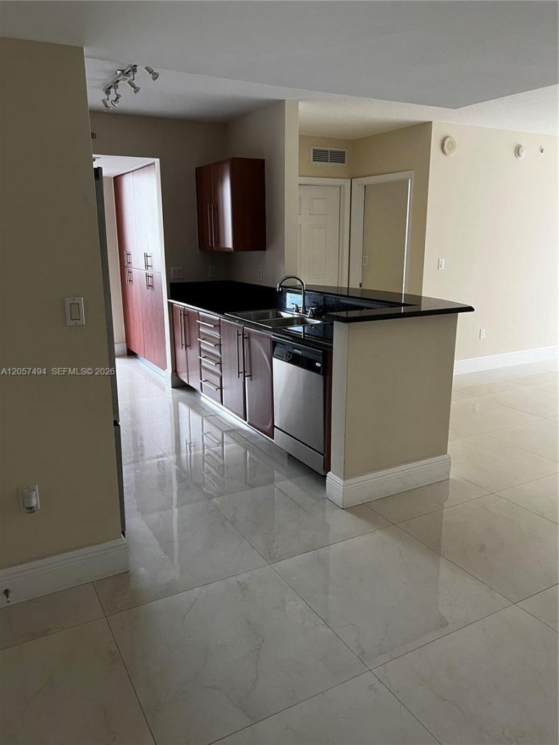 3232 SW 22nd Ter , Unit 201, Miami, FL 33145 Photo