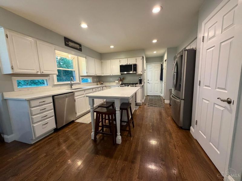 8033 Old Stable Court, West Chester, OH 45069 Photo 3