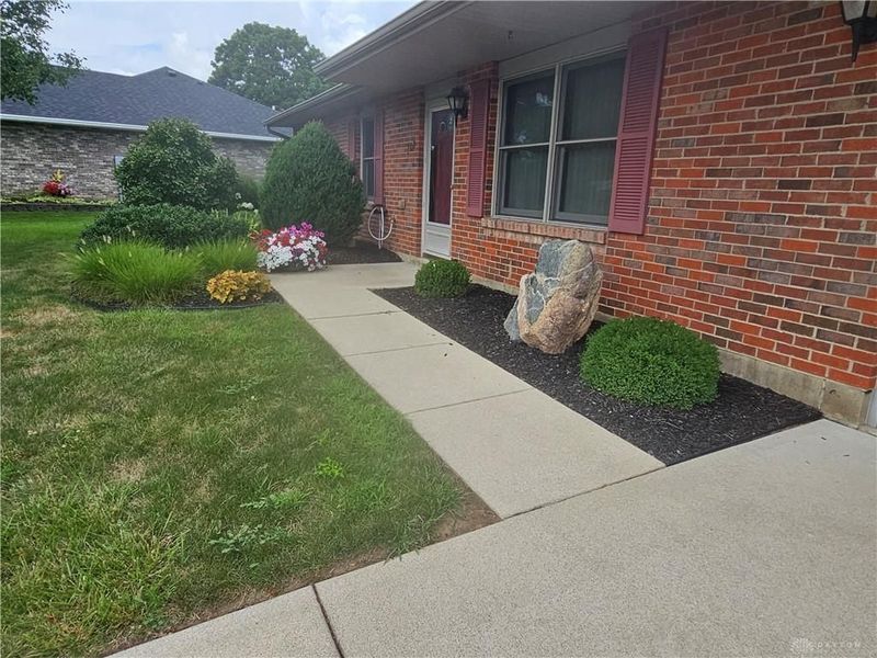 508 Pear Court, Eaton, OH 45320 Photo 2