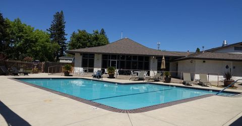 311 Overbrook Dr, Folsom, CA 95630 Photo