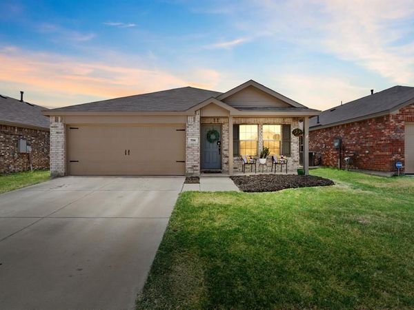 709 Odlozil Lane , Ennis, TX 75119
