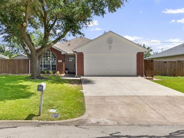 504 Fort Worth Street, Mansfield, TX 76063