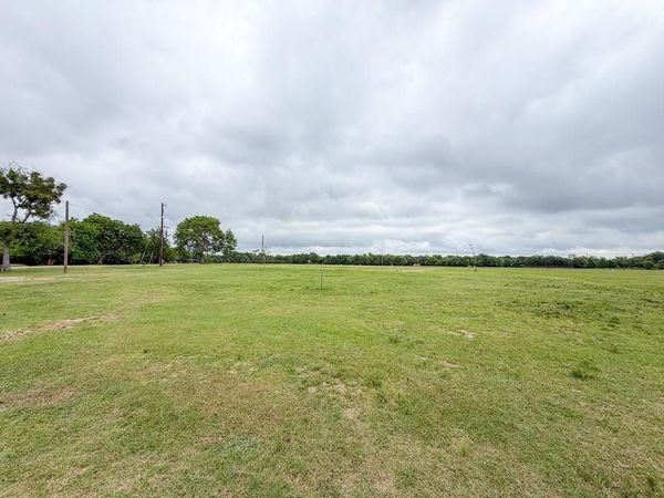 3111 Fm 2737 , Lone Oak, TX 75453