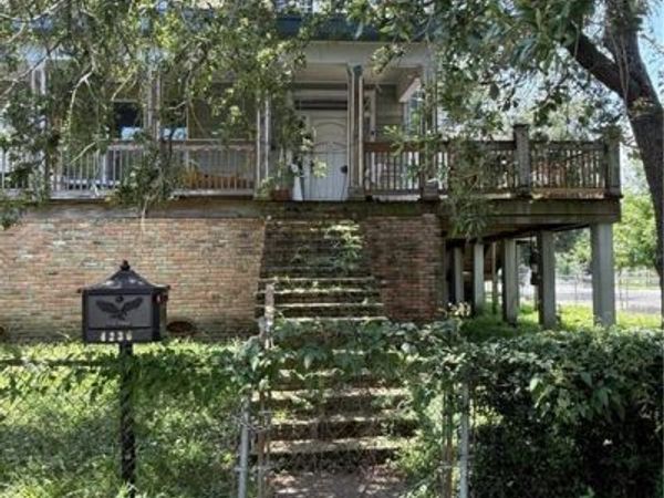 2122 S SALCEDO Street , New Orleans, LA 70125