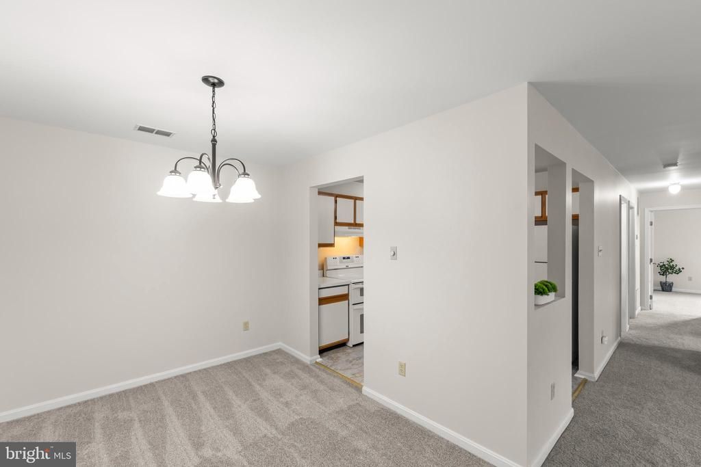 111 5 Timberlake Terrace, Unit 5, Stephens City, VA 22655 Main Photo