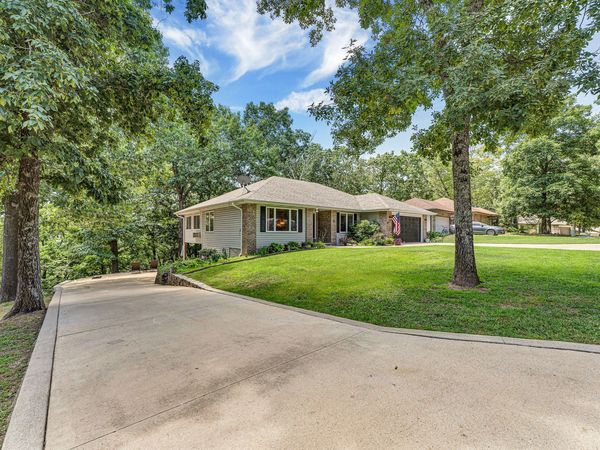 64 Northwoods Drive , Kimberling City, MO 65686