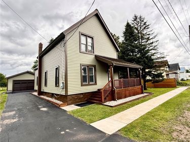 32 Smith Street, Gouverneur, NY 13642