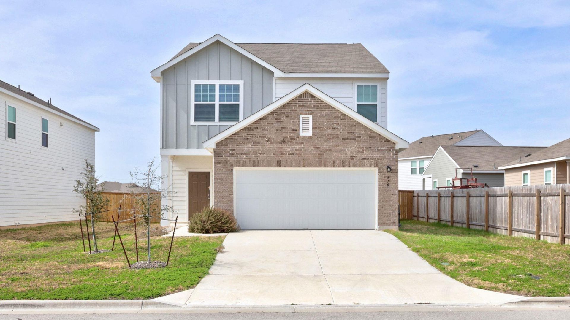 410 Magnum Force Dr, Jarrell, TX 76537 Main Photo