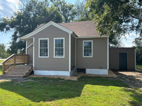 106 1st Avenue SW, Eagle Bend, MN 56446