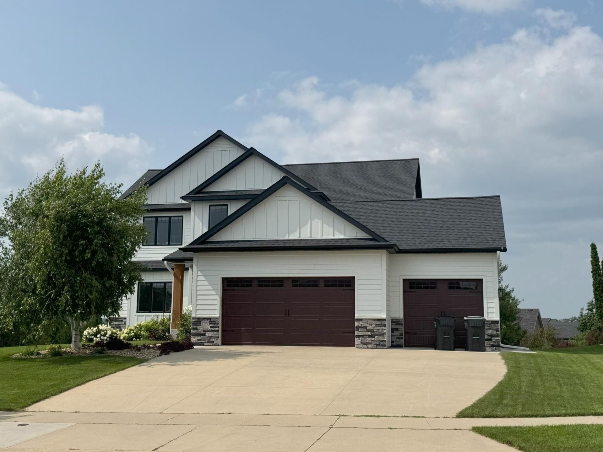 2197 Weston Place Sw, Rochester, MN 55902 Main Photo