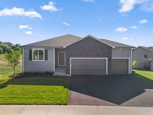 1125 Legacy Parkway , New Richmond, WI 54017