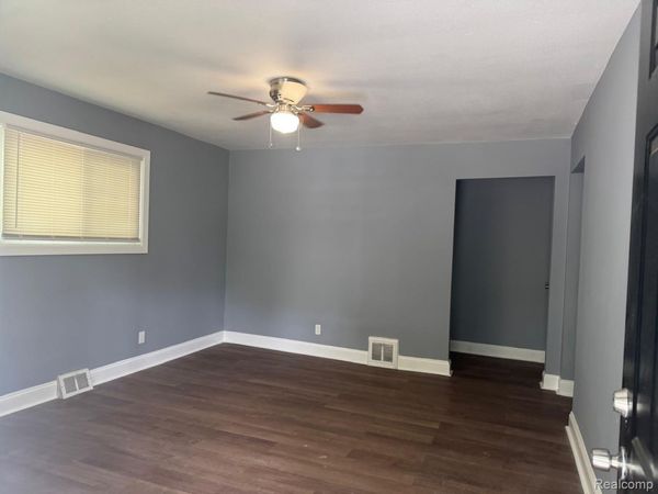 4402 Crissman Street, Flint, Mi 48505
