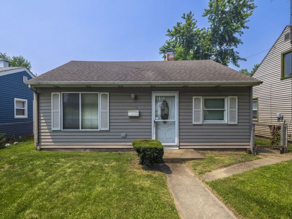 7538 Marshall Avenue , Hammond, IN 46323