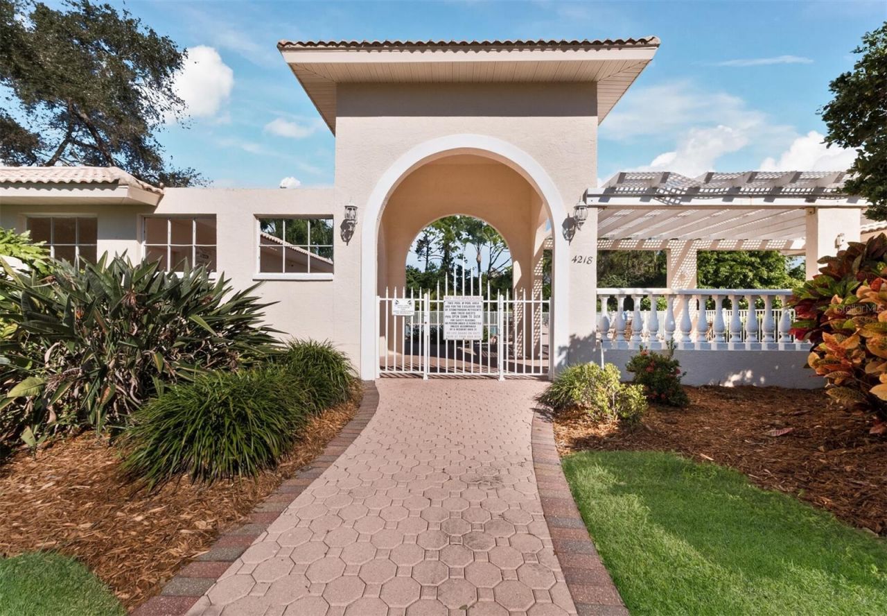 8737 Pebble Creek Lane, Sarasota, FL 34238 Photo