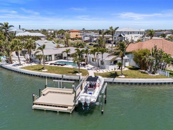 11050 7TH STREET E, TREASURE ISLAND, FL 33706