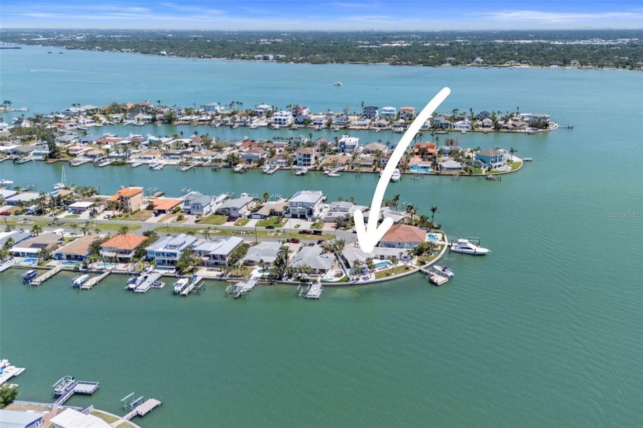 11050 7th Street E, Treasure Island, FL 33706 Photo