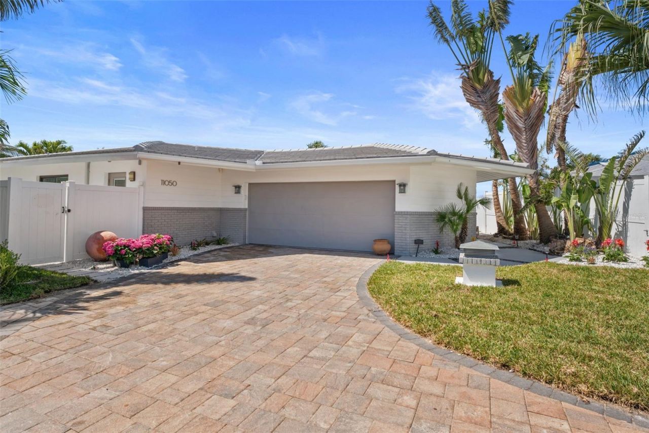 11050 7th Street E, Treasure Island, FL 33706 Photo