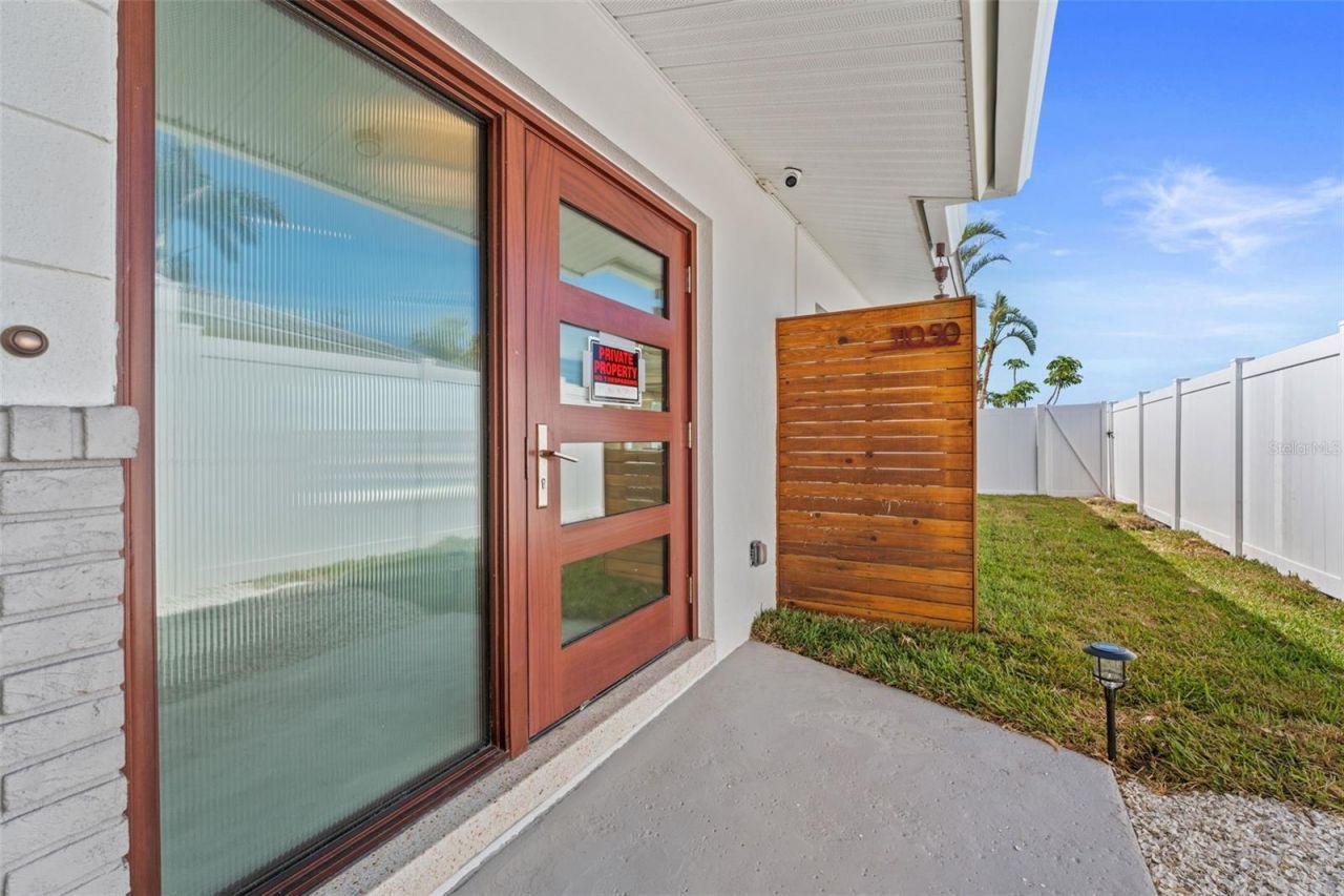 11050 7th Street E, Treasure Island, FL 33706 Photo
