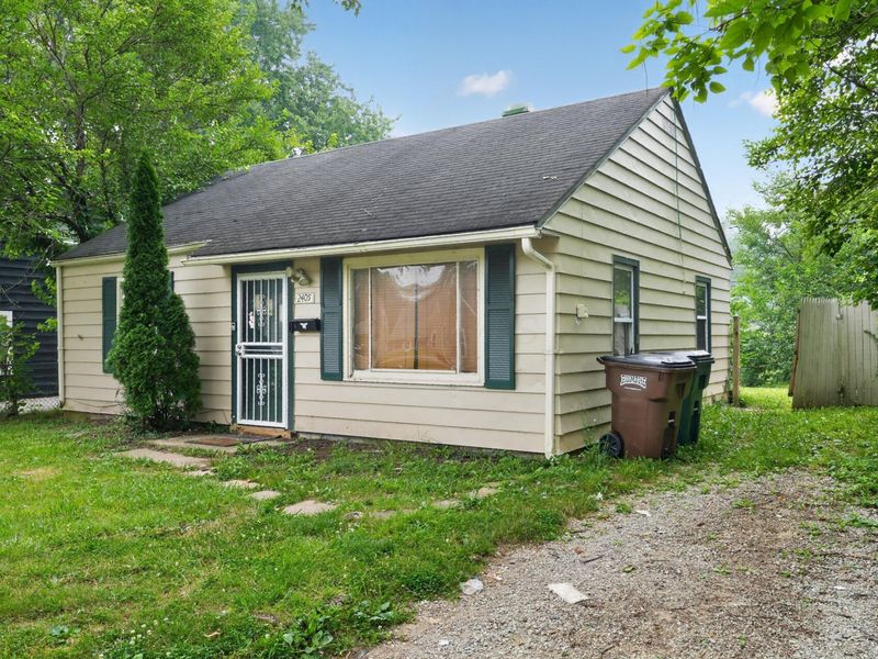 2405 Lindale Road, Columbus, OH 43224 Photo 1