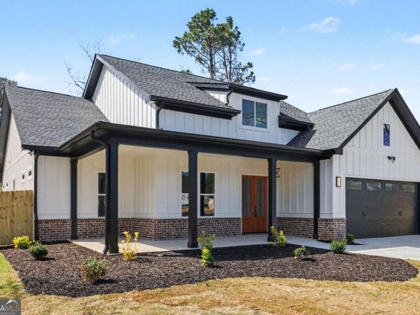 1031 Grayson Highway, Lawrenceville, GA 30045