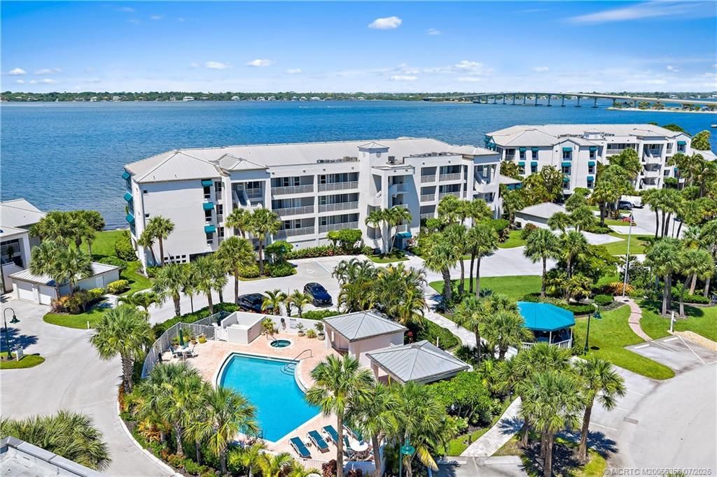 164 NE Edgewater Drive, Unit 2103, Stuart, FL 34996 Photo